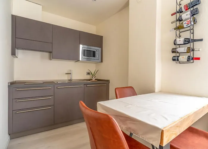Barabba In Centro Storico, 2 Passi Dal D'orta Apartment Omegna